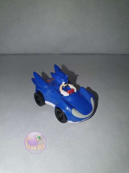 SONIC : SONIC EN VOITURE